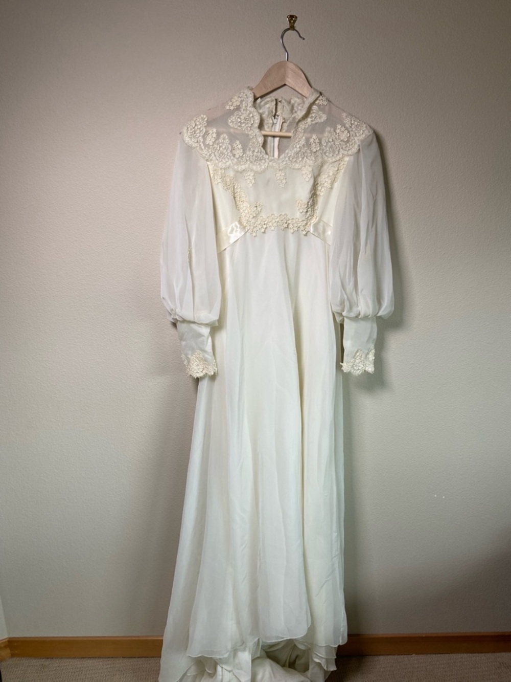 Vintage Bohemian 70s Ivory Lace Yoke Wedding Gown with Train
